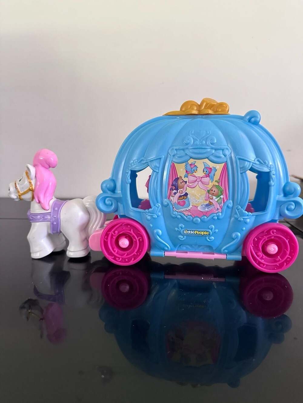 Fisher-Price Little People Disney Princess Cinderella Magical Wand Palace Carria